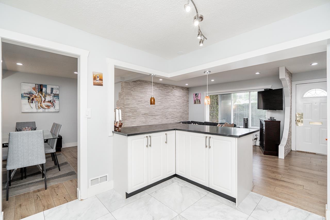 #612-11901 89A Avenue, Delta