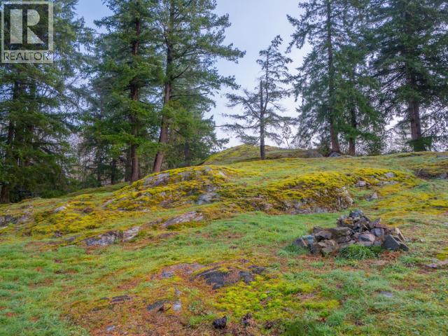 5875 FRASER STREET, Powell River