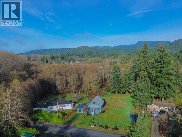 5875 FRASER STREET, Powell River