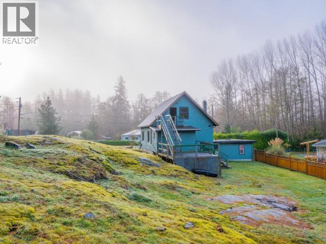5875 FRASER STREET, Powell River