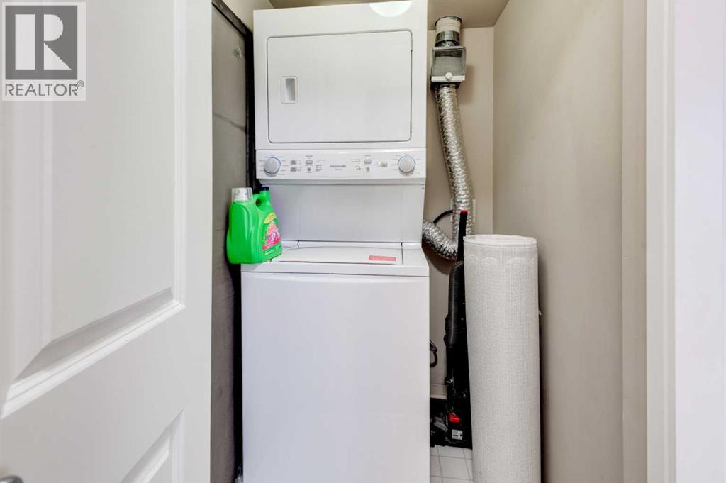 Single Family House for Sale in    Avenue SW Downtown West End Calgary 