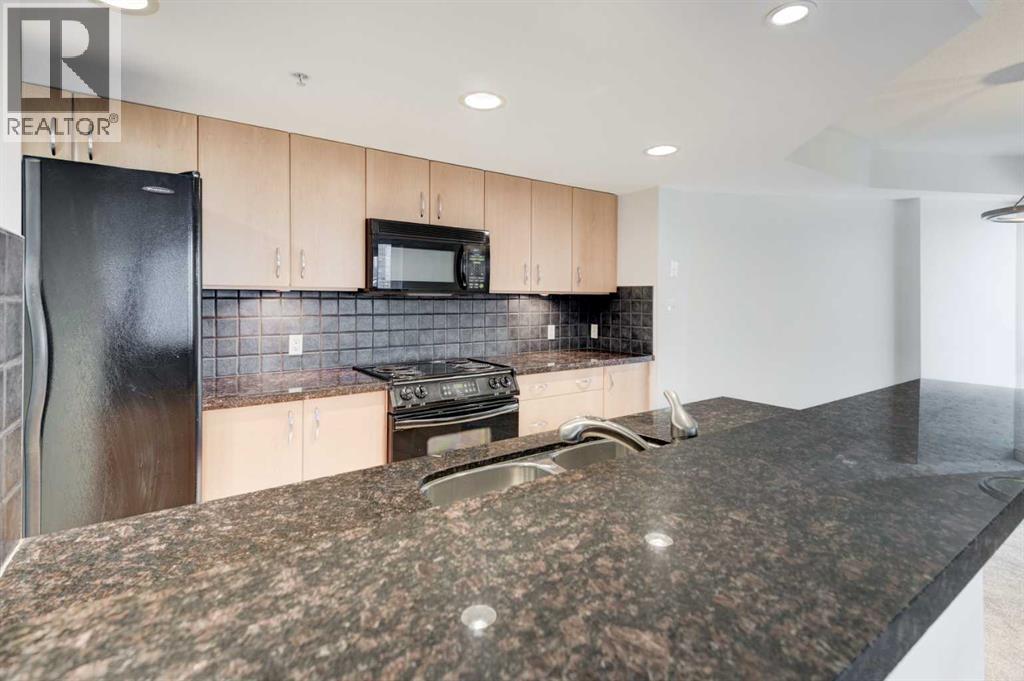 Single Family House for Sale in    Avenue SW Downtown West End Calgary 