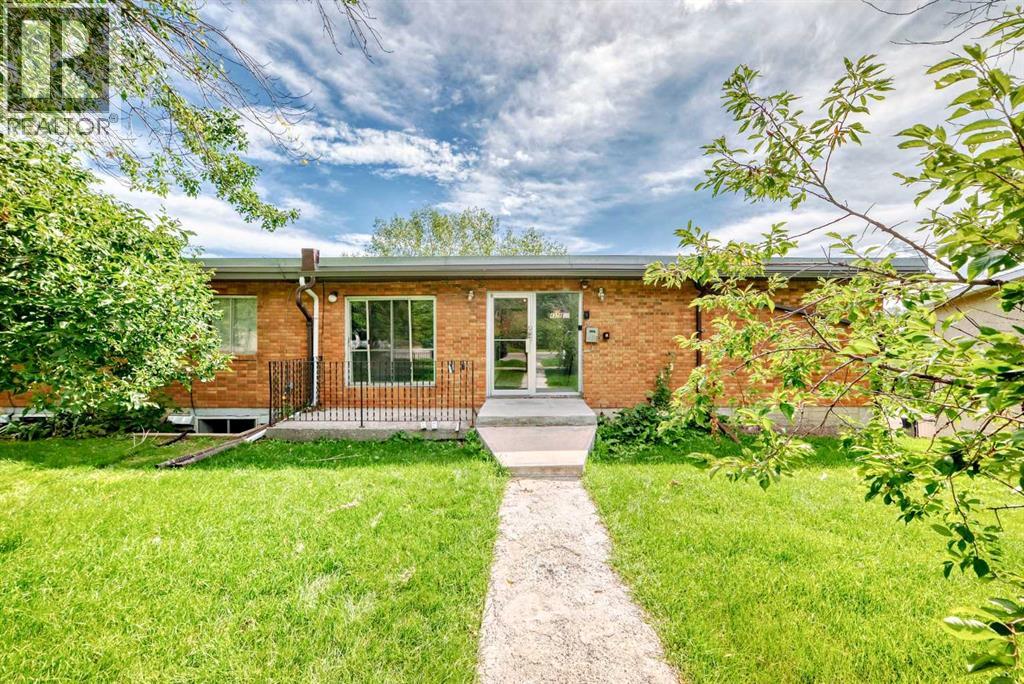 Single Family House for Sale in    Street NW Highland Park Calgary 