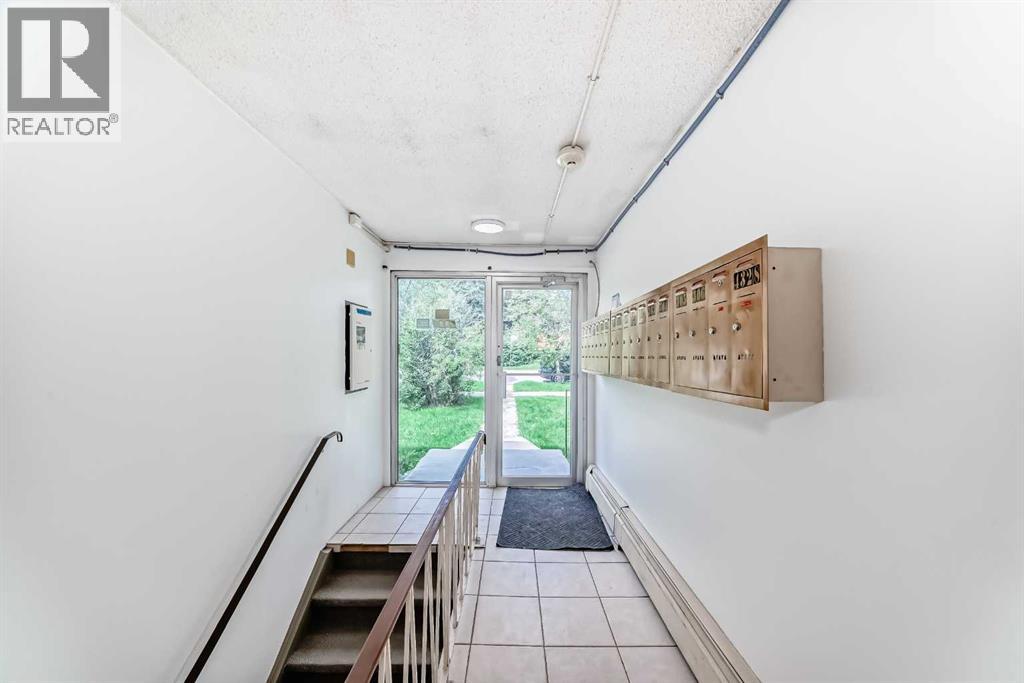 Single Family House for Sale in    Street NW Highland Park Calgary 