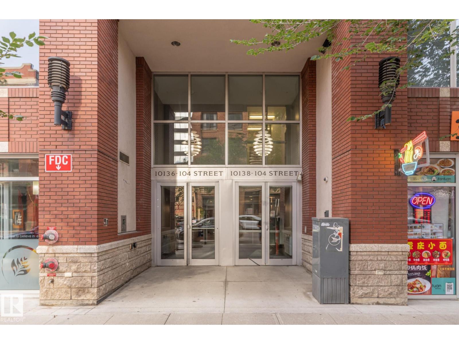 #904 10136 104 ST NW NW - 4