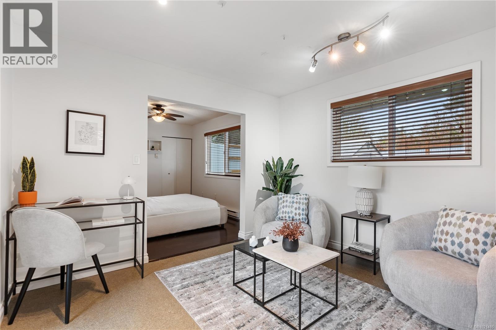 1985 Saunders Rd, Sooke