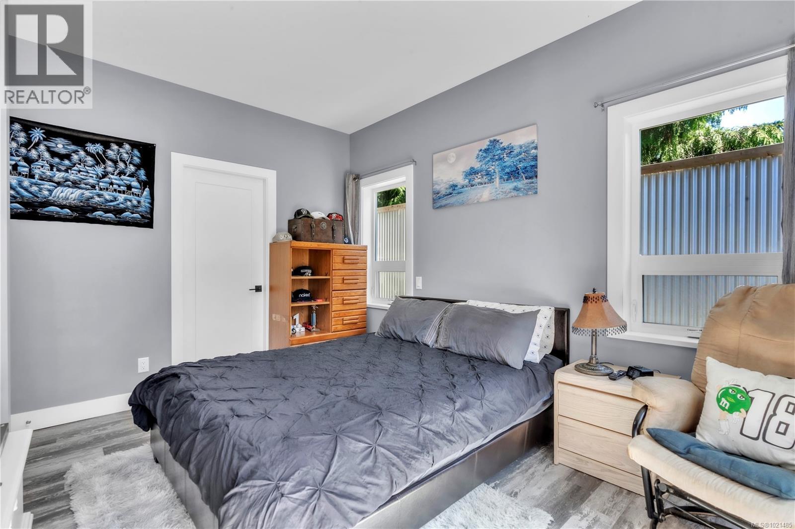 1985 Saunders Rd, Sooke