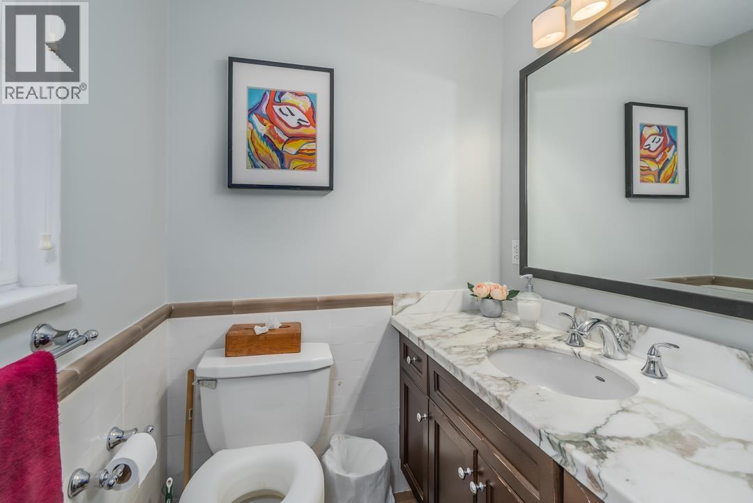 1630 LAYTON DRIVE, North Vancouver