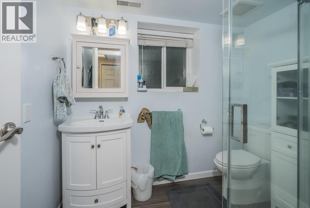 1630 LAYTON DRIVE, North Vancouver