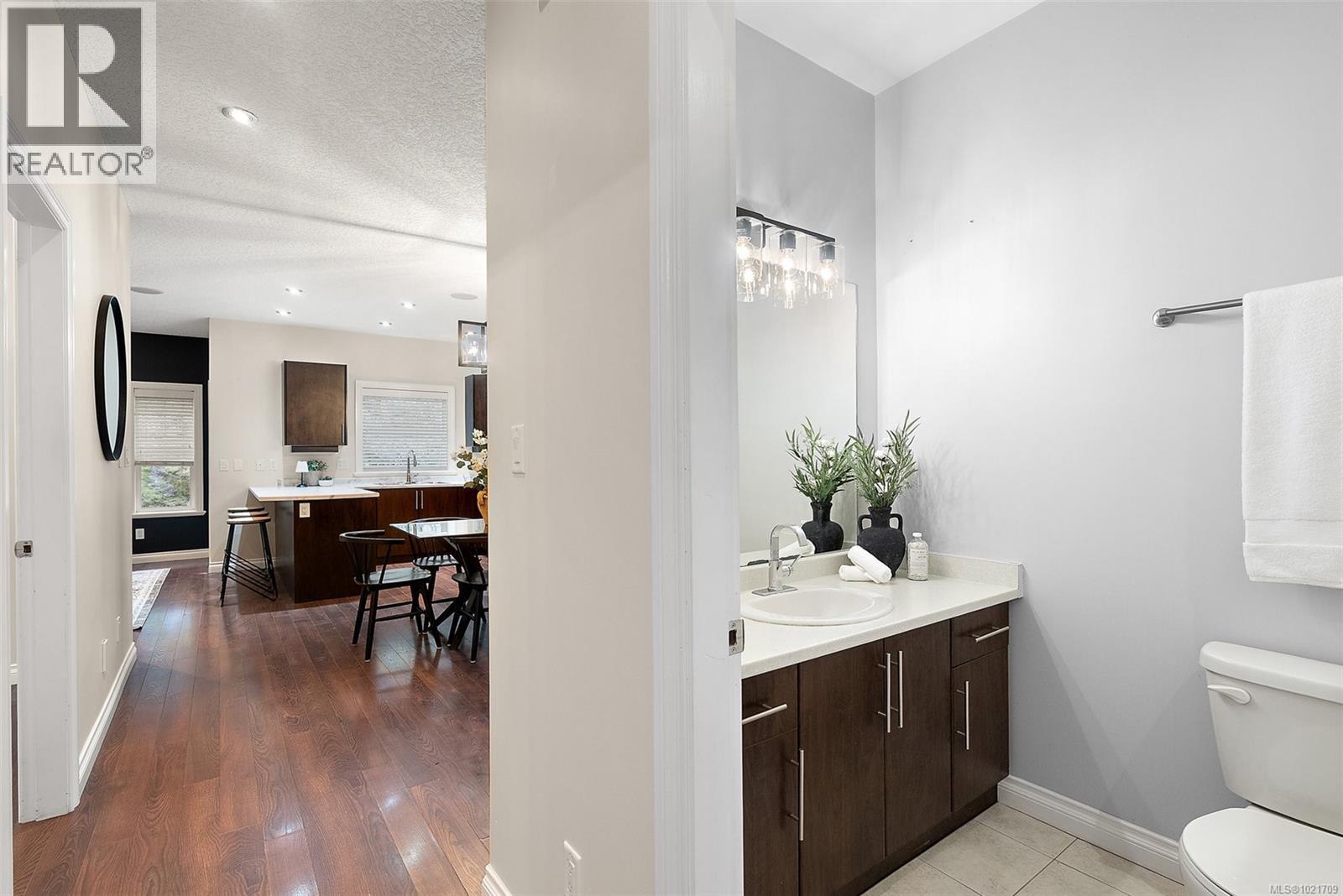 883 Wild Ridge Way, Langford