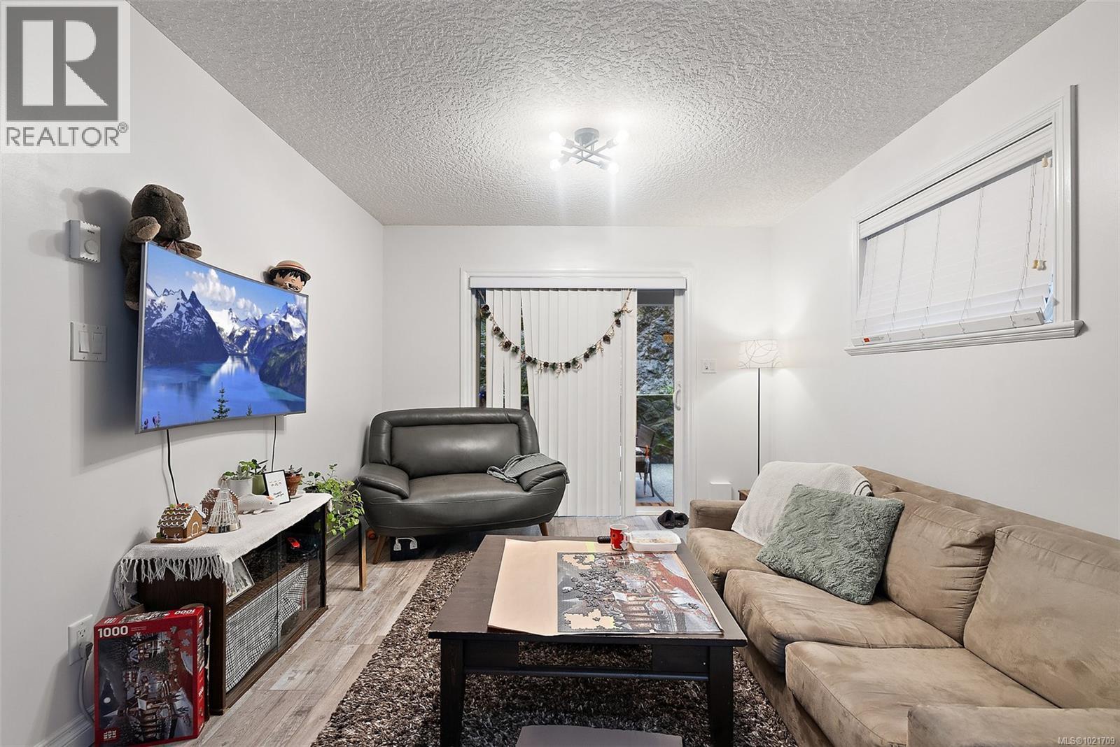 883 Wild Ridge Way, Langford