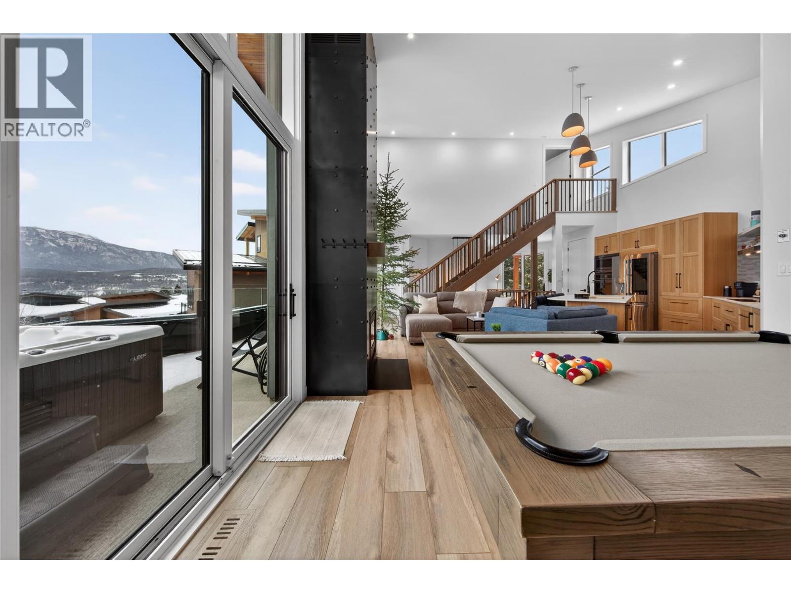 856 ANTLER RIDGE Road, Invermere