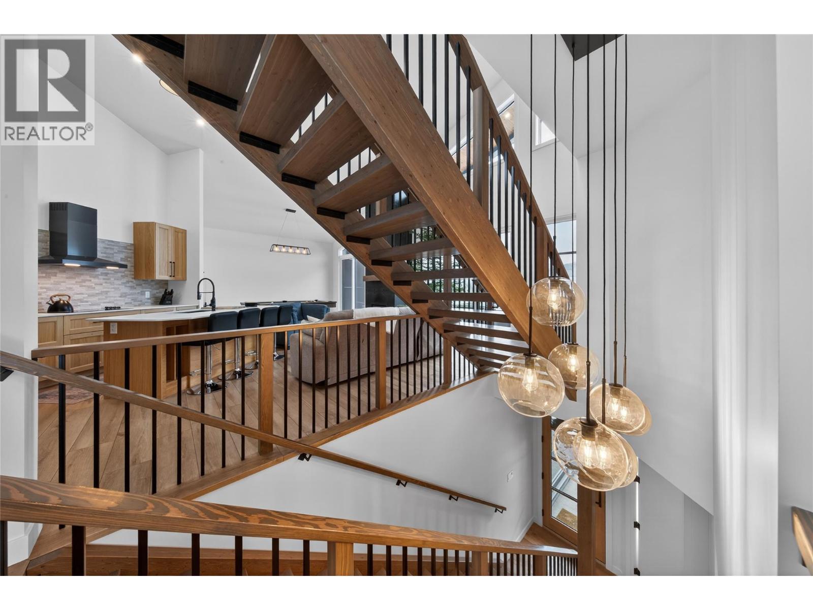 856 ANTLER RIDGE Road, Invermere