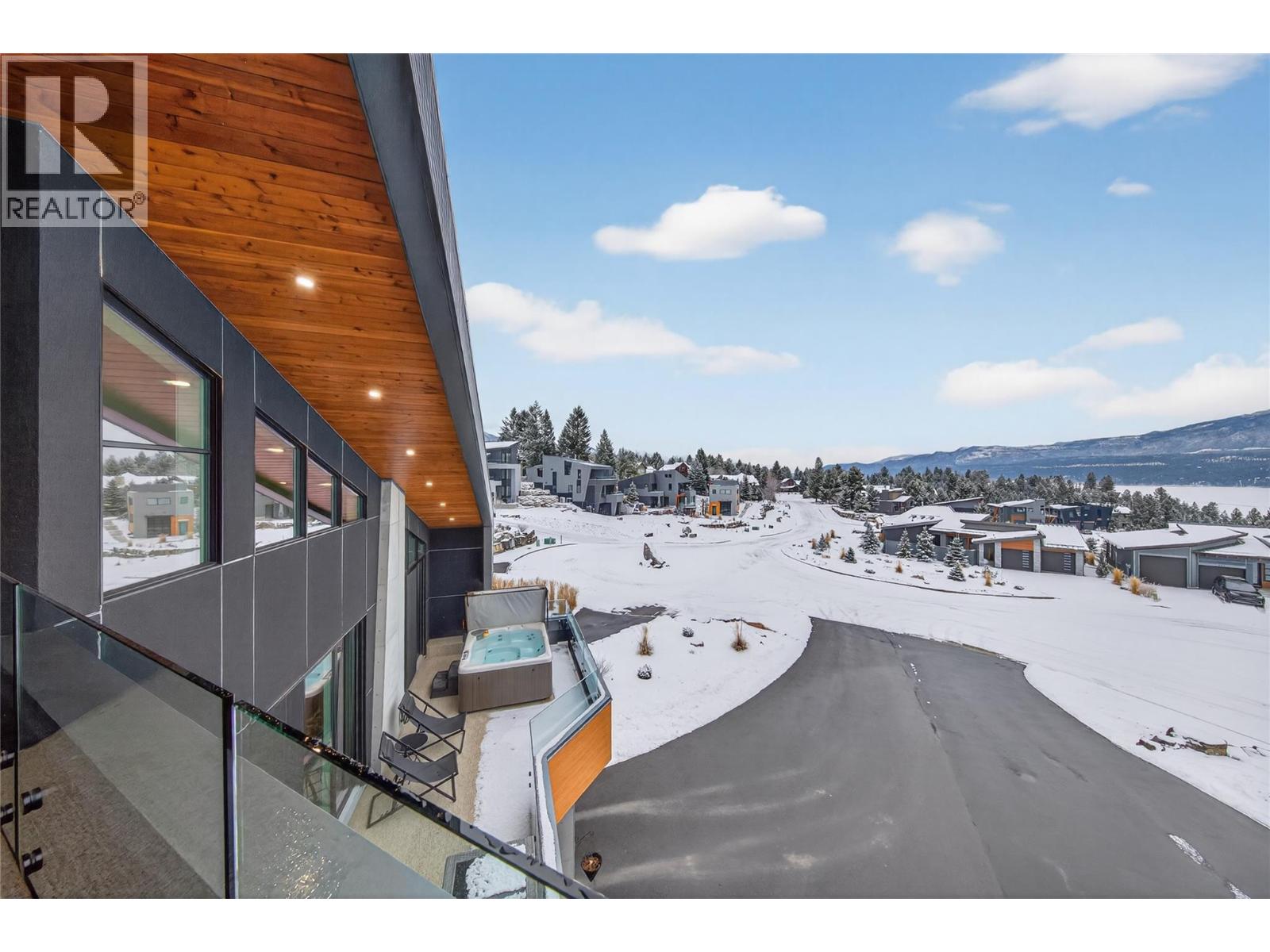 856 ANTLER RIDGE Road, Invermere