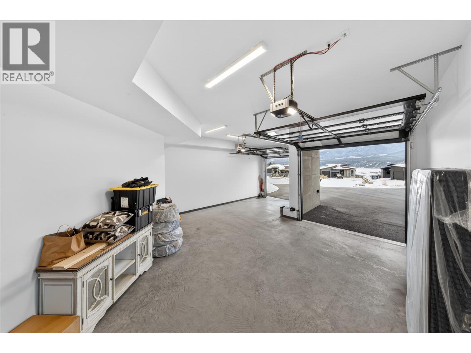 856 ANTLER RIDGE Road, Invermere