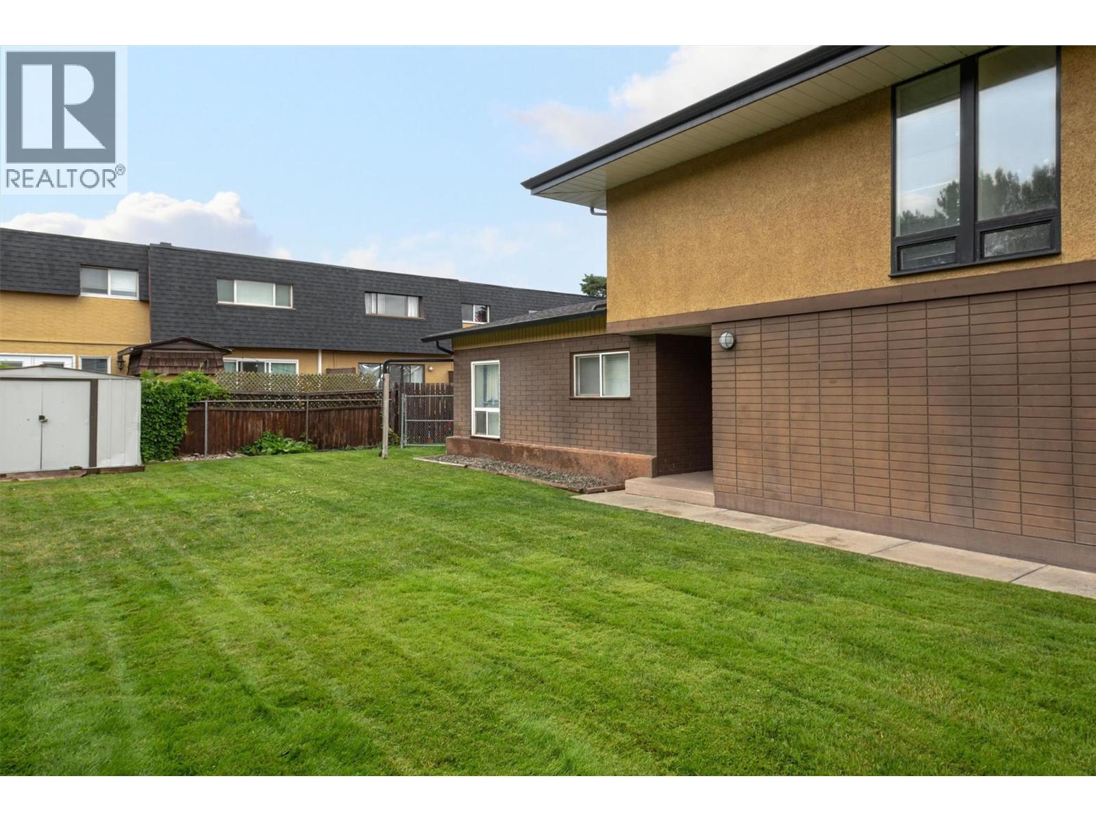 6 1291 Bernard Avenue, Kelowna