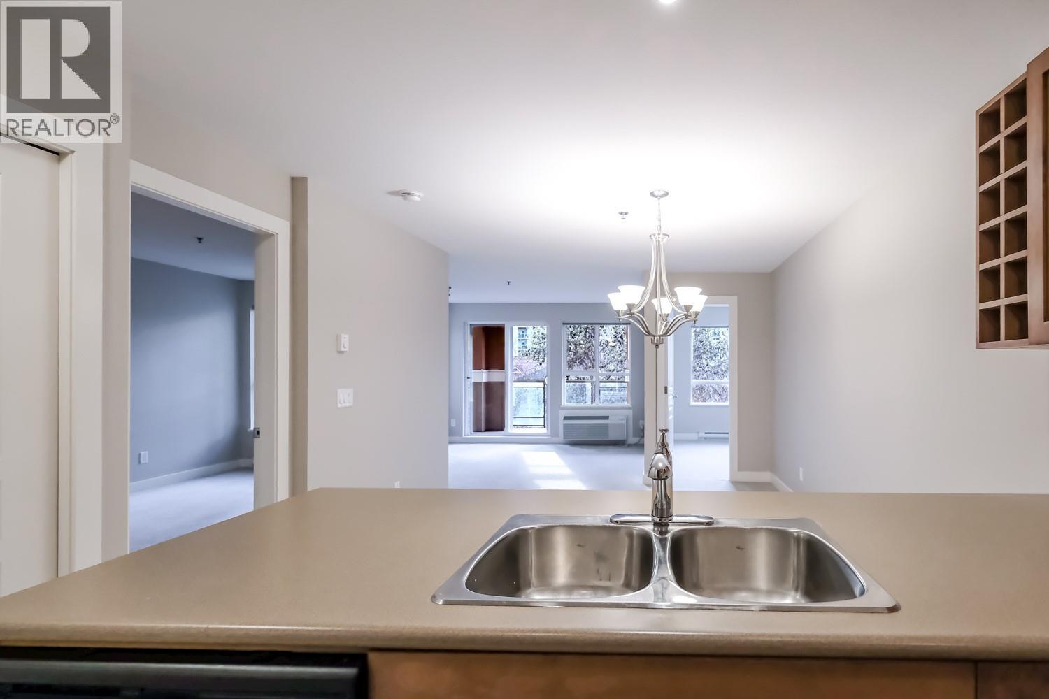 334 1099 Sunset Drive, Kelowna