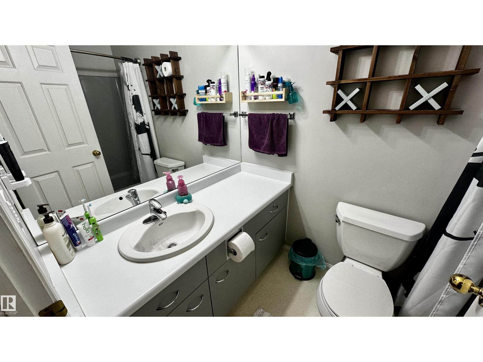 16 CANTERBURY TC, Sherwood Park