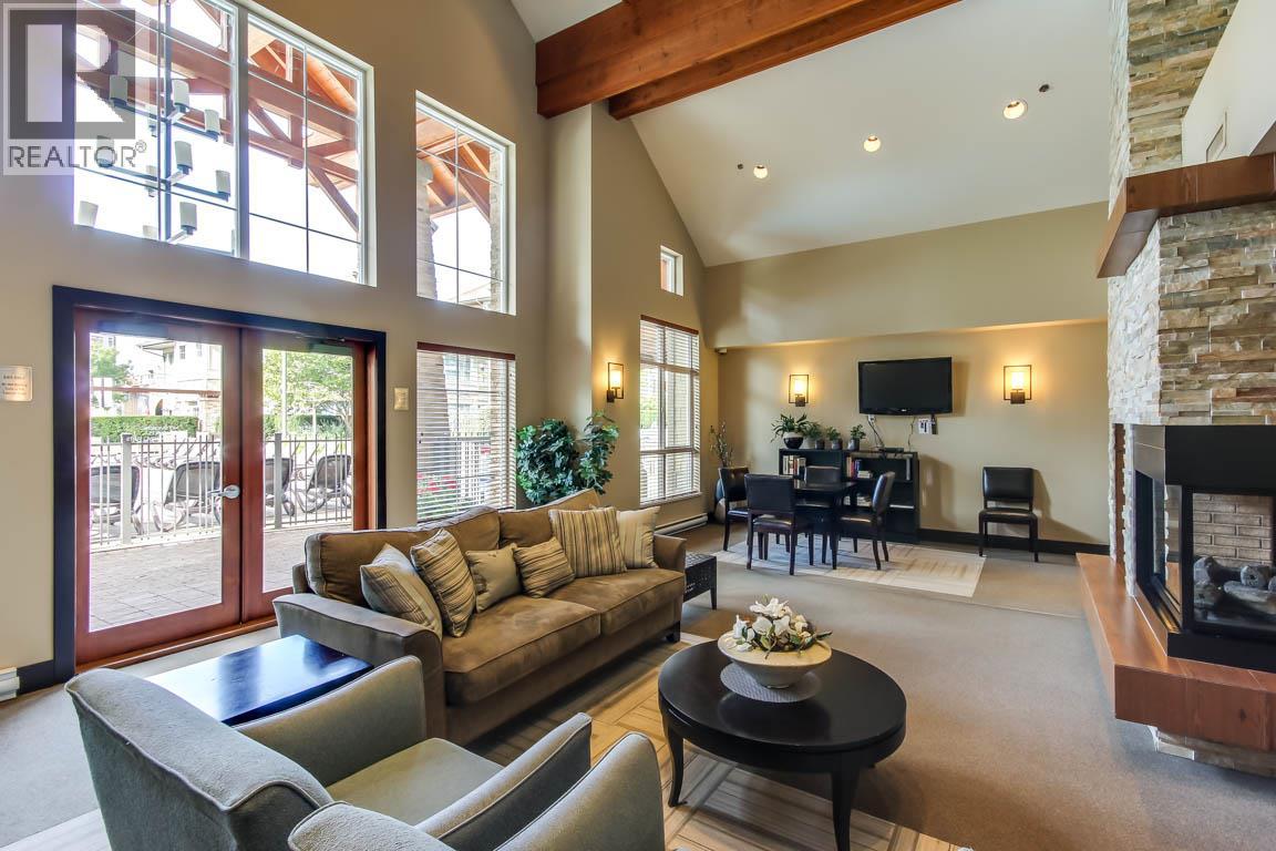 334 1099 Sunset Drive, Kelowna