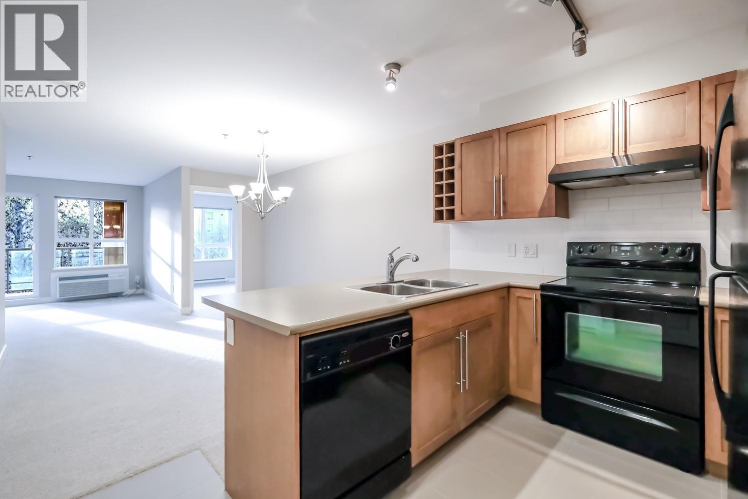 334 1099 Sunset Drive, Kelowna