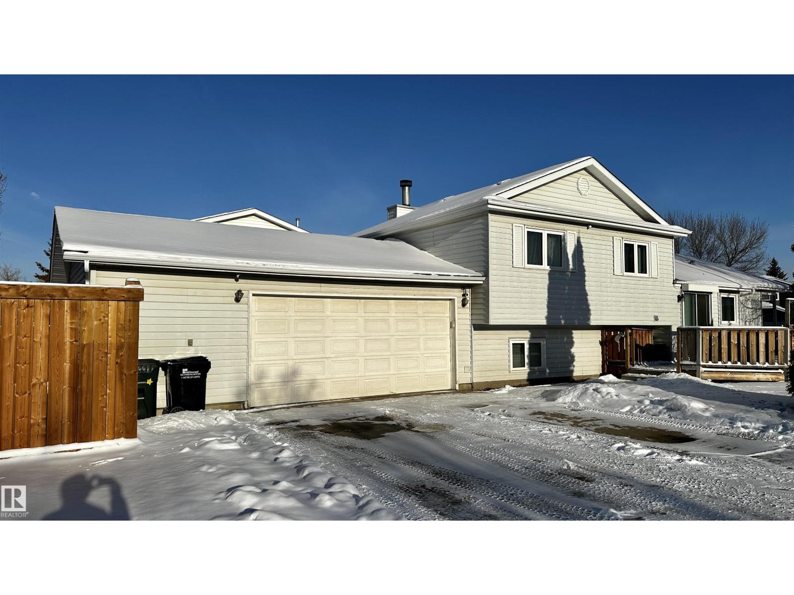 16 CANTERBURY TC, Sherwood Park