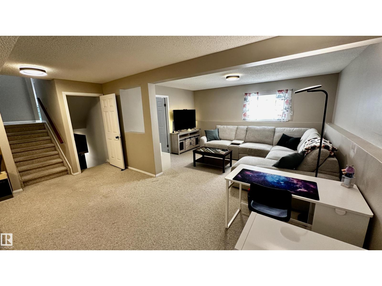 16 CANTERBURY TC, Sherwood Park