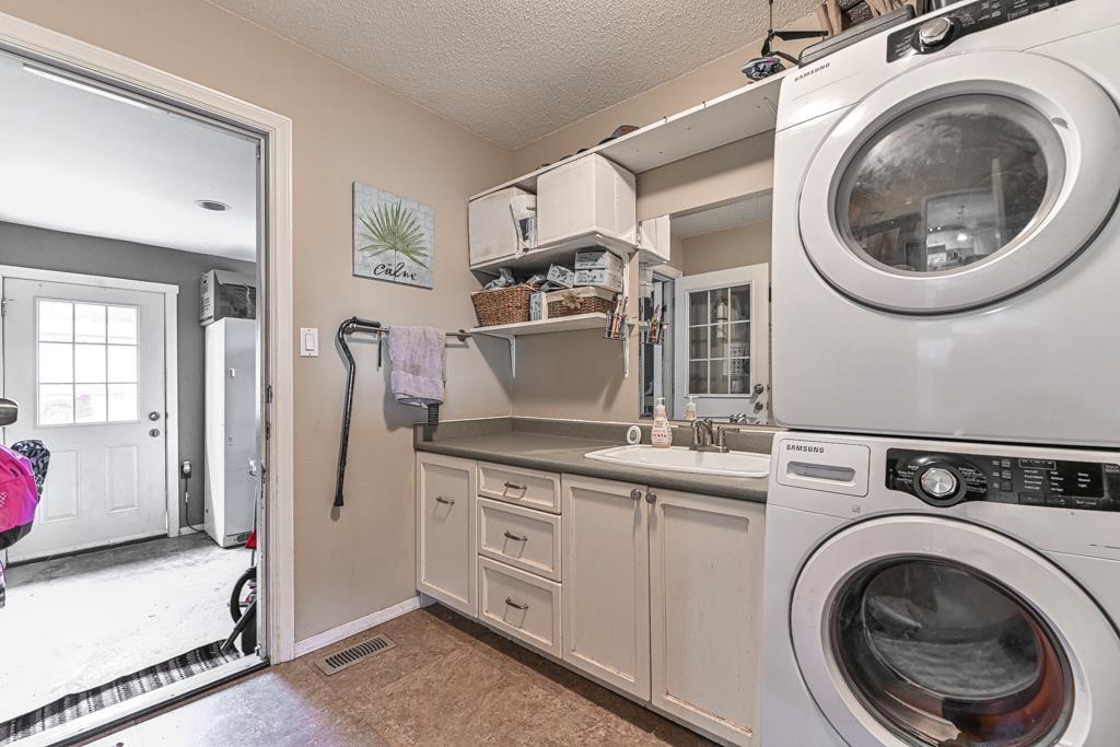 2561 ROSS ROAD, Abbotsford