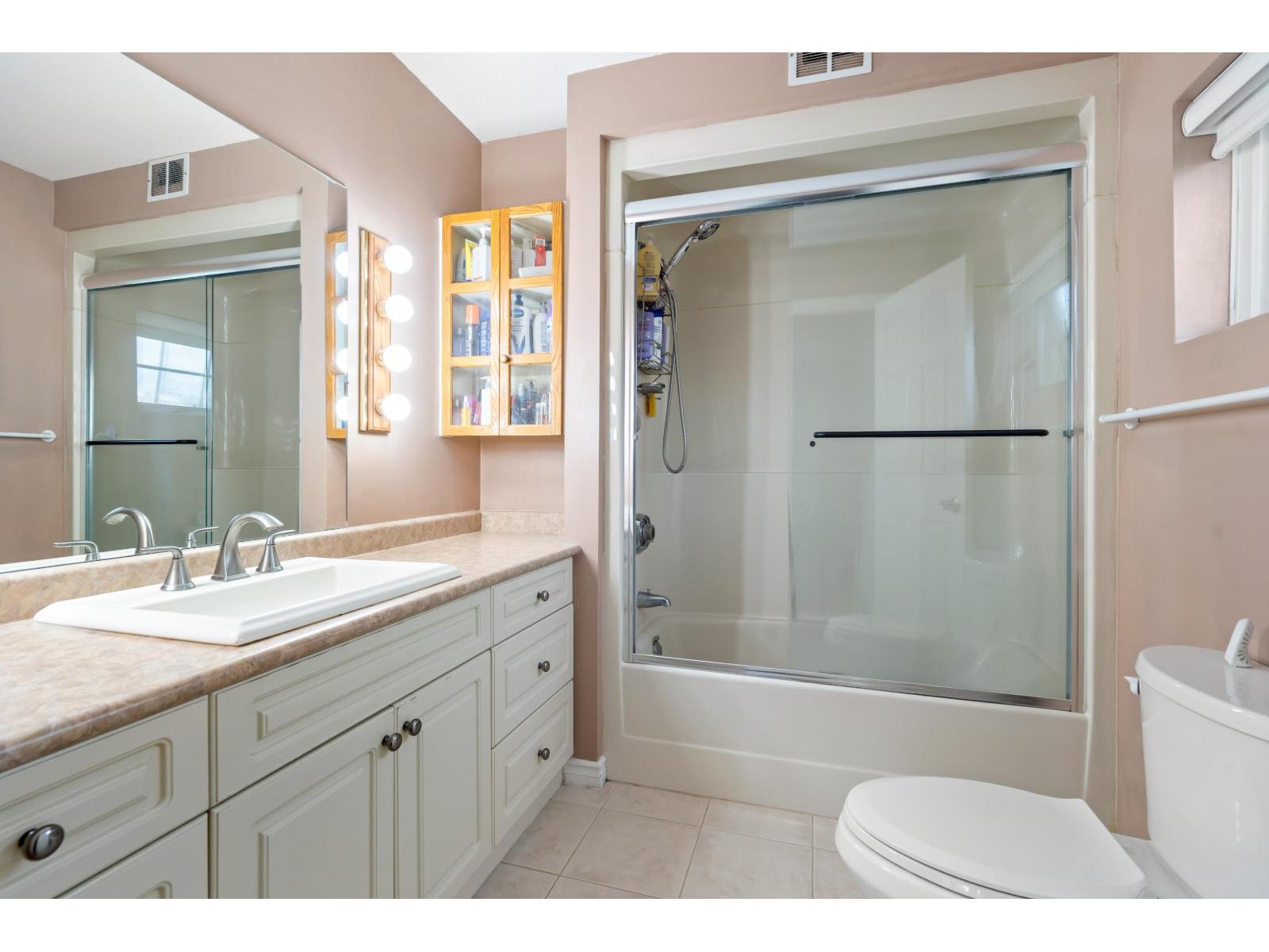 8058 GLOVER ROAD, Langley