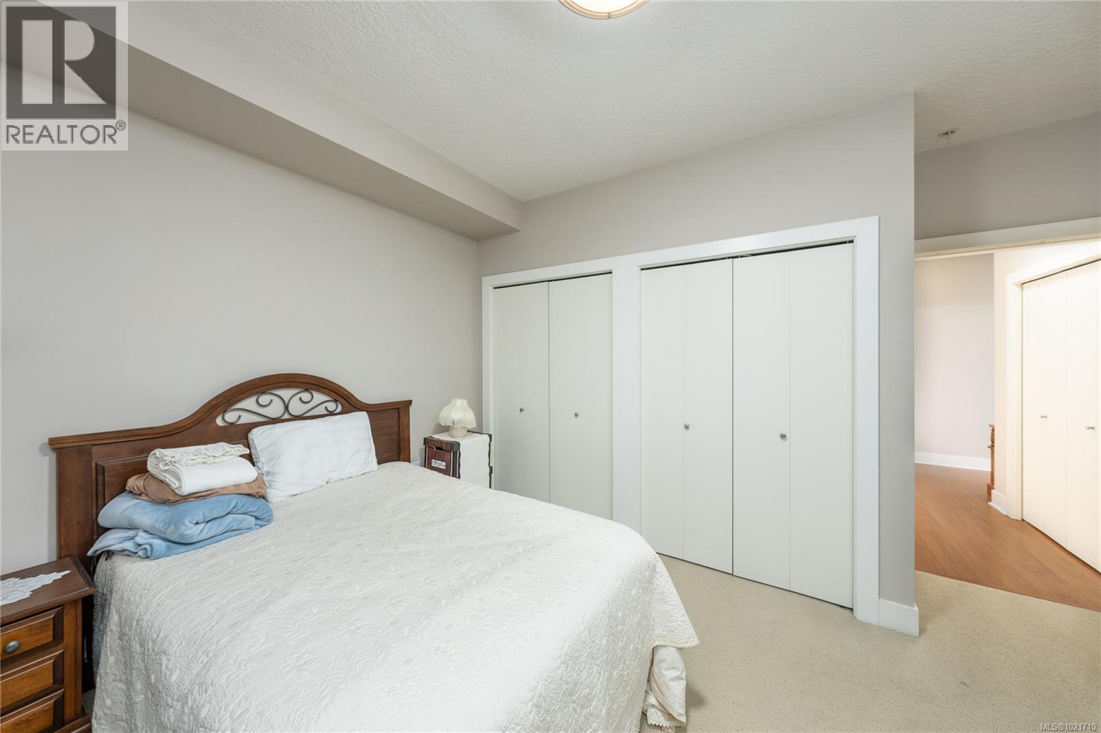 103 4529 West Saanich Road, Saanich