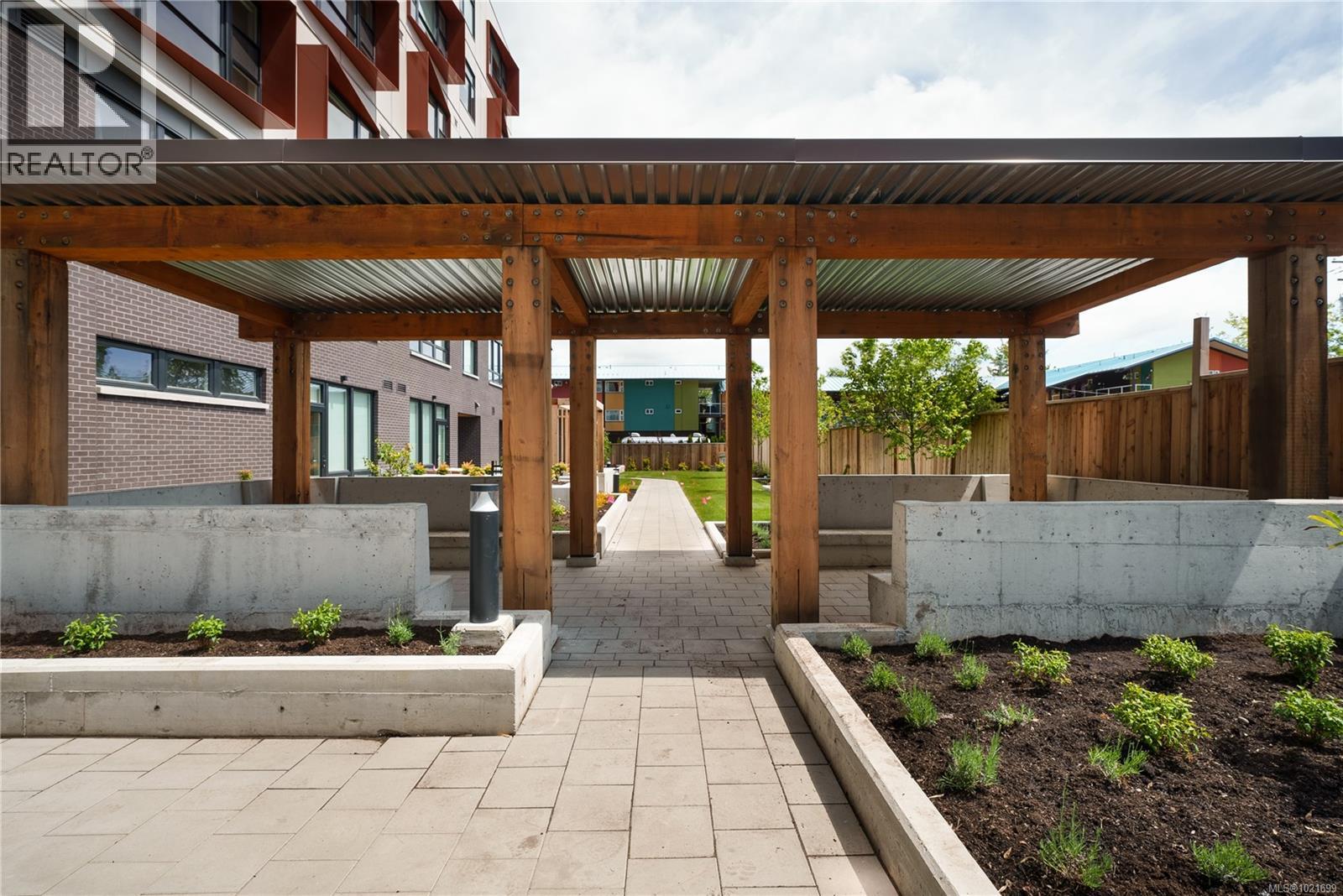 203 629 Speed Avenue, Victoria