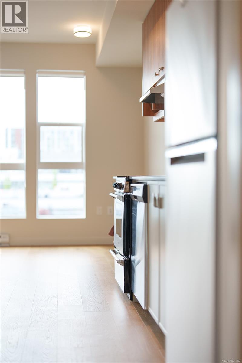 203 629 Speed Avenue, Victoria