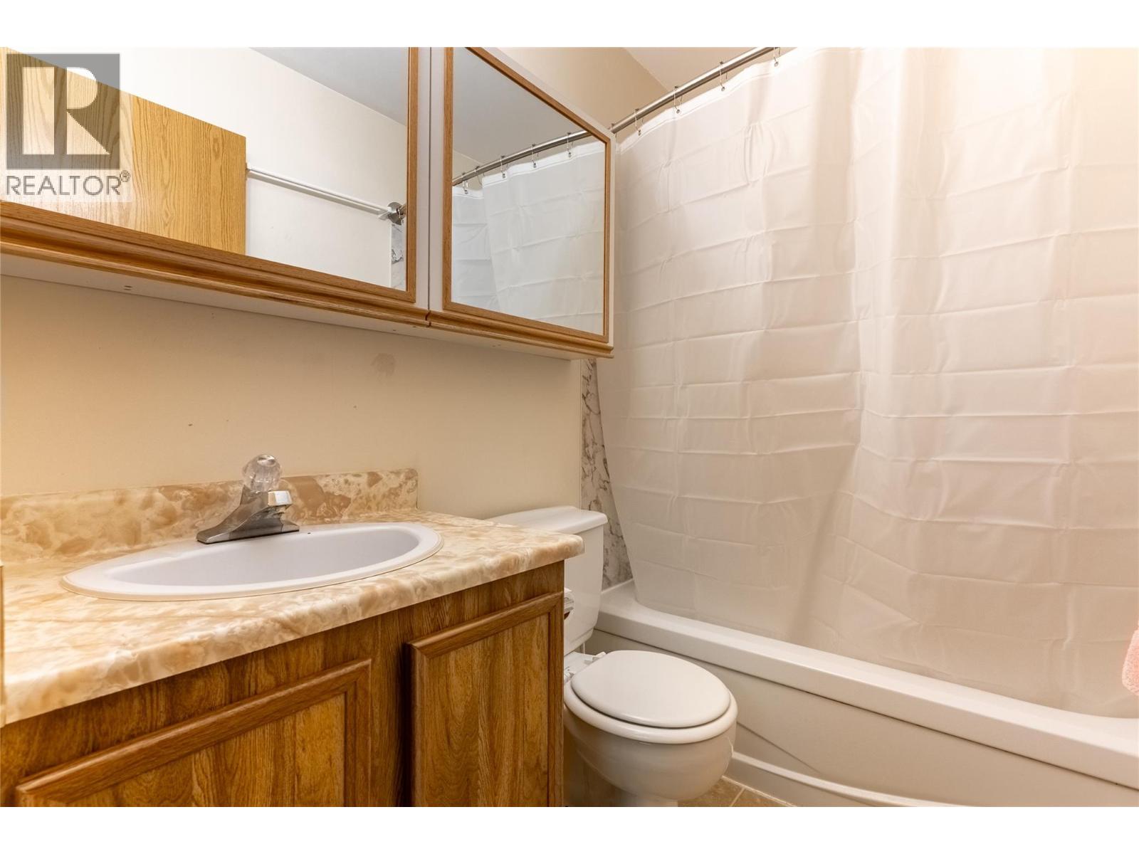 279 Alder Drive Unit# 308, Logan Lake