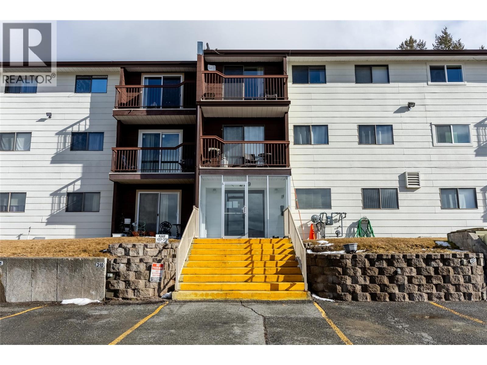 279 Alder Drive Unit# 308, Logan Lake