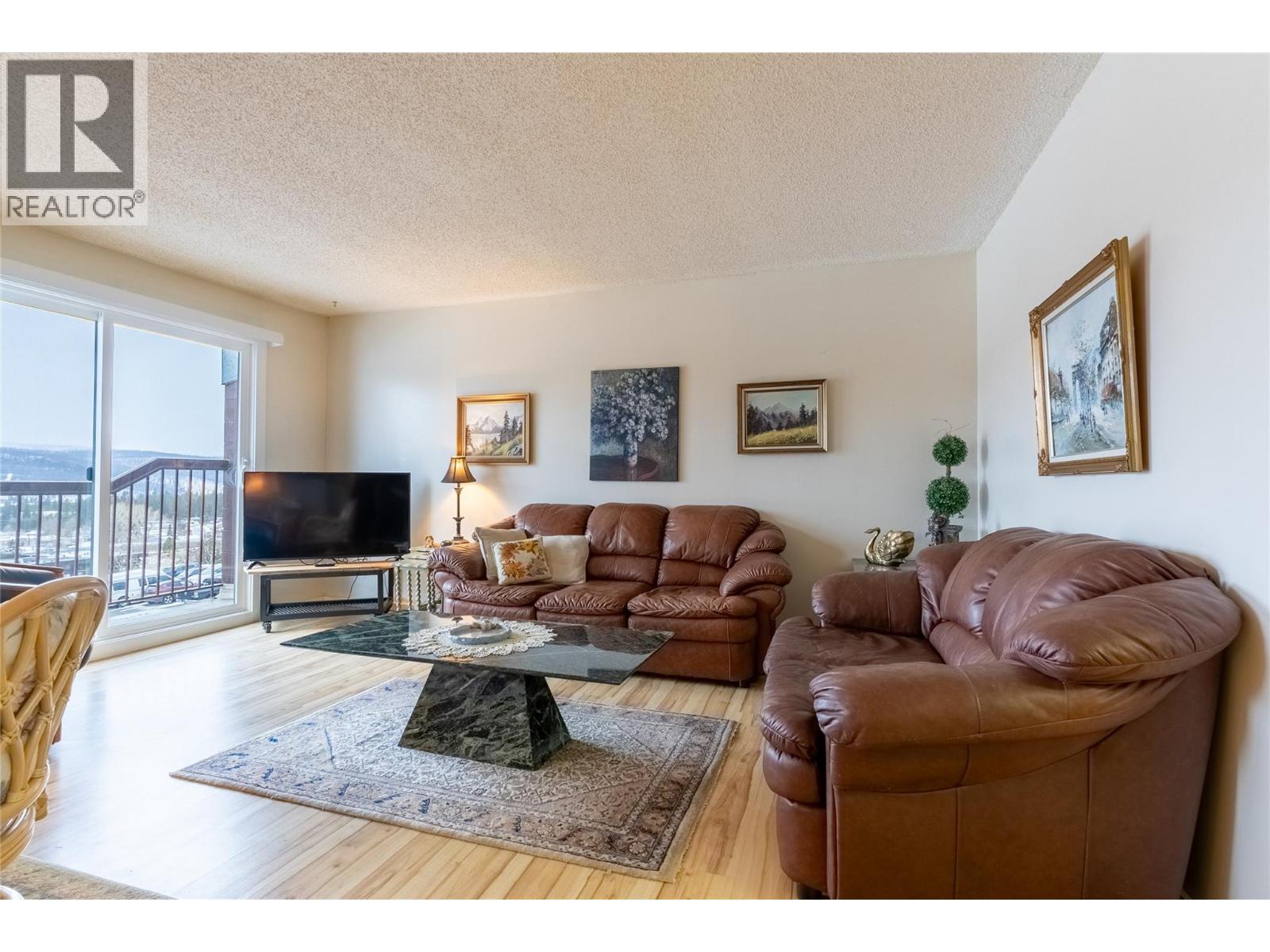279 Alder Drive Unit# 308, Logan Lake