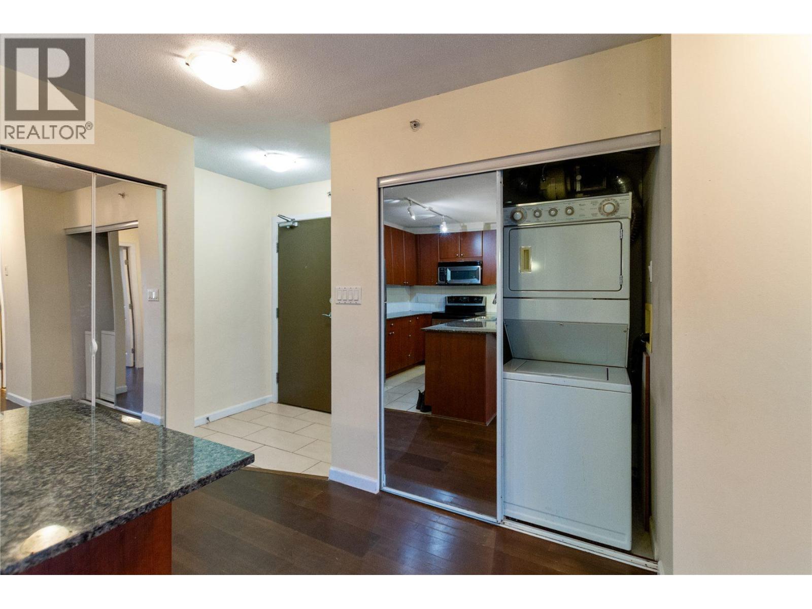 506 610 VICTORIA STREET, New Westminster