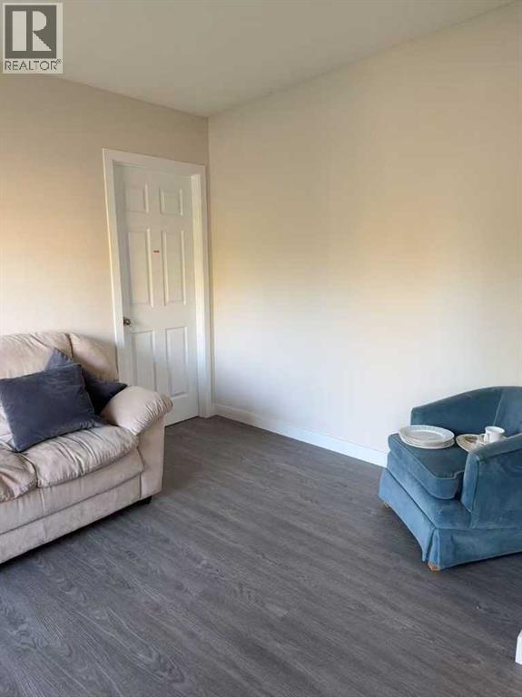 Single Family House Bungalow for Sale in  Valdes Place NW Varsity Calgary 