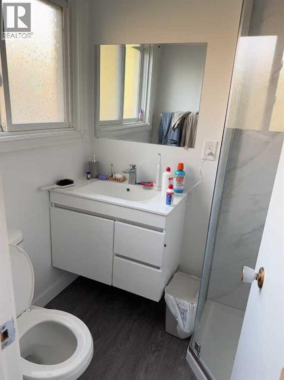 Single Family House Bungalow for Sale in  Valdes Place NW Varsity Calgary 