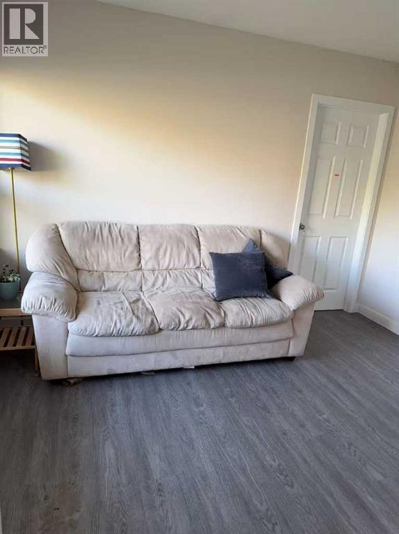 Single Family House Bungalow for Sale in  Valdes Place NW Varsity Calgary 