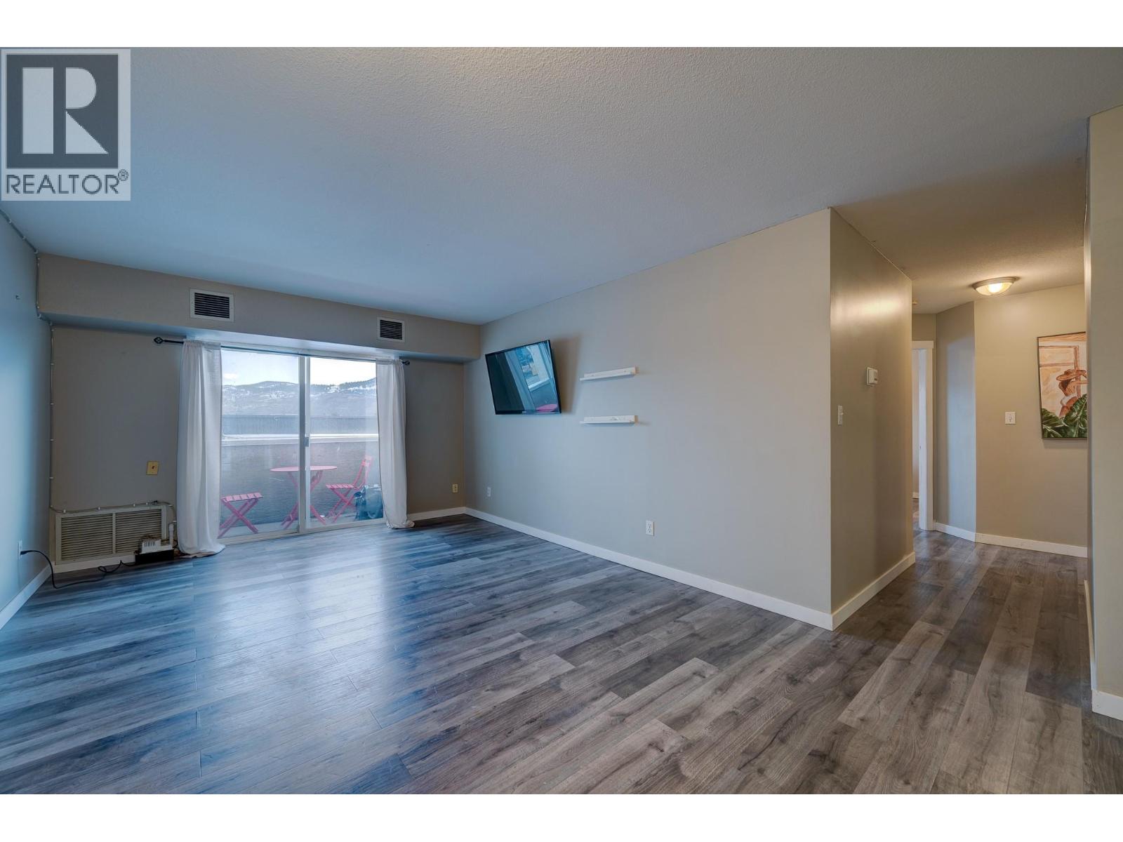 1295 12th Street Unit# 206, Kamloops