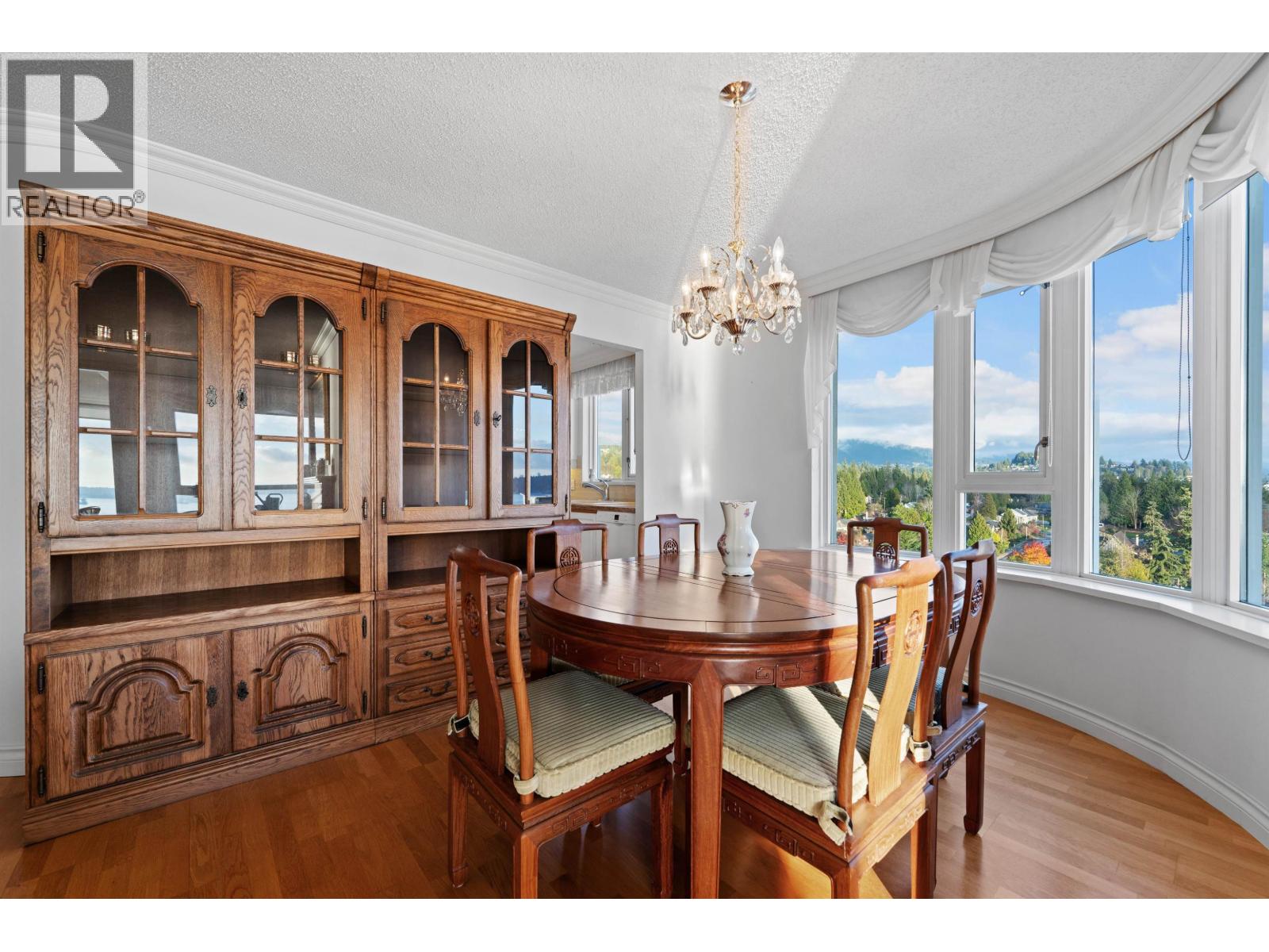 1601 2203 BELLEVUE AVENUE, West Vancouver