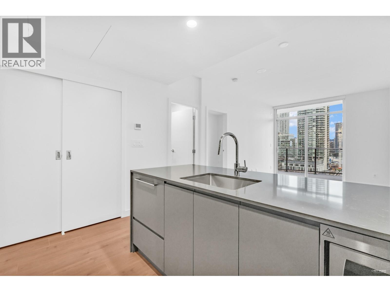 1607 2181 MADISON AVENUE, Burnaby