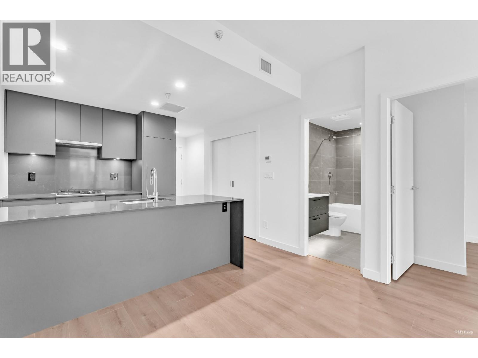 1607 2181 MADISON AVENUE, Burnaby