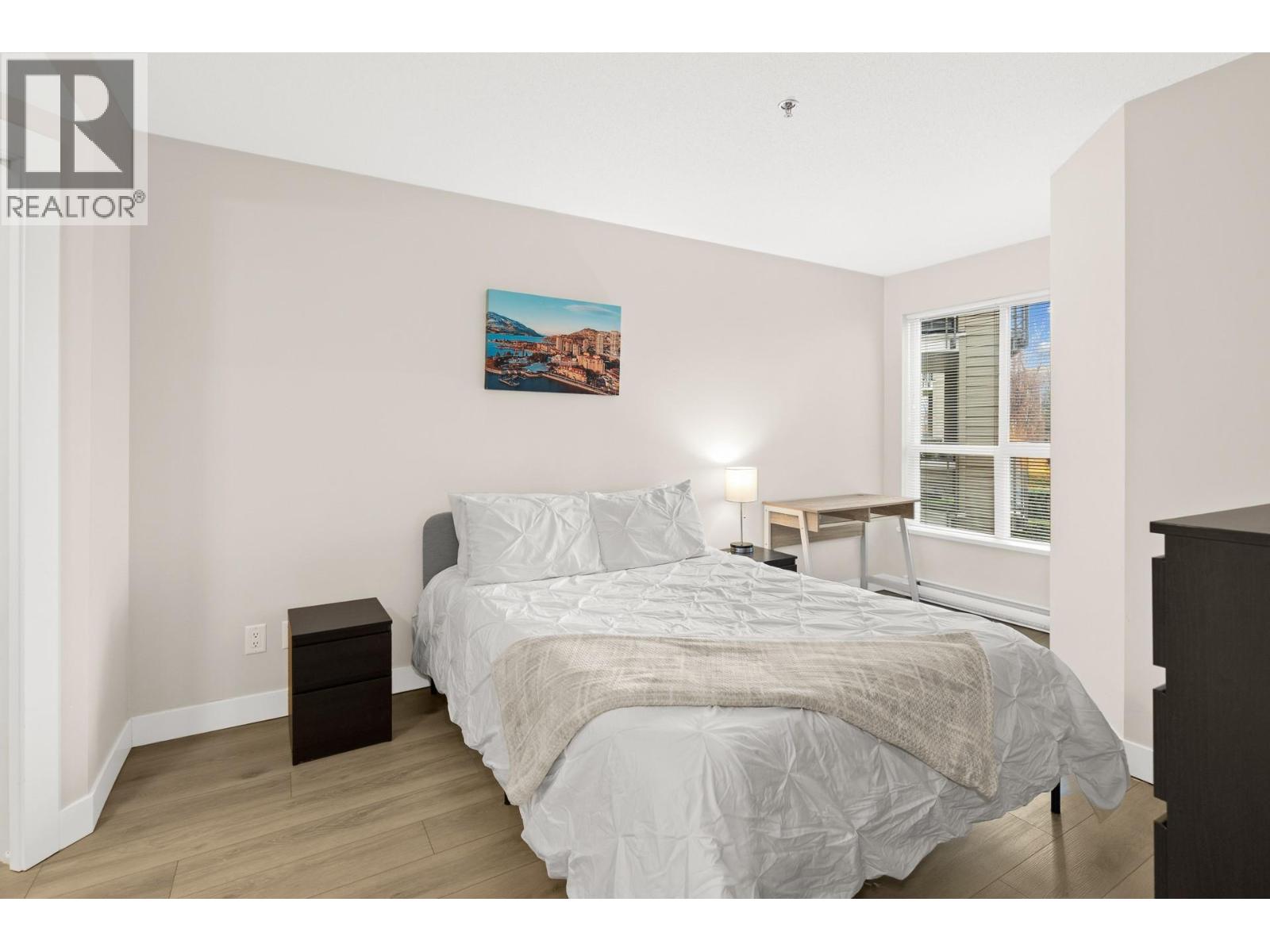 210 1093 Sunset Drive, Kelowna