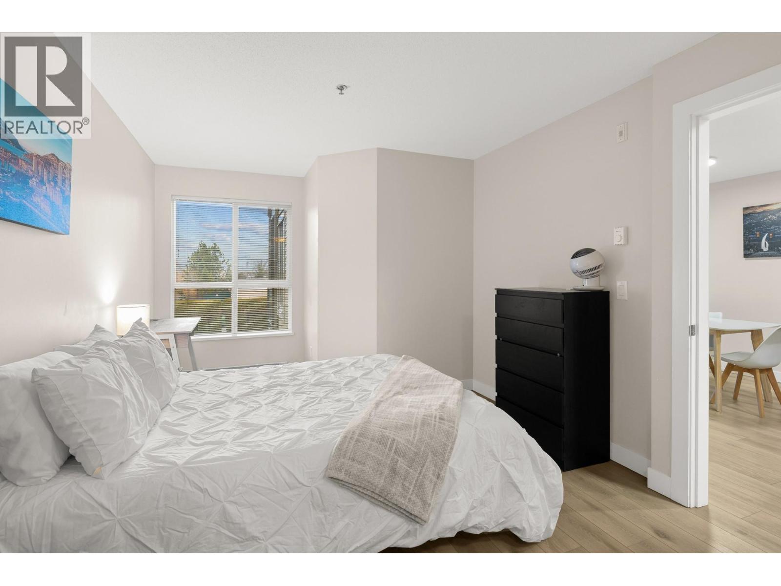 210 1093 Sunset Drive, Kelowna