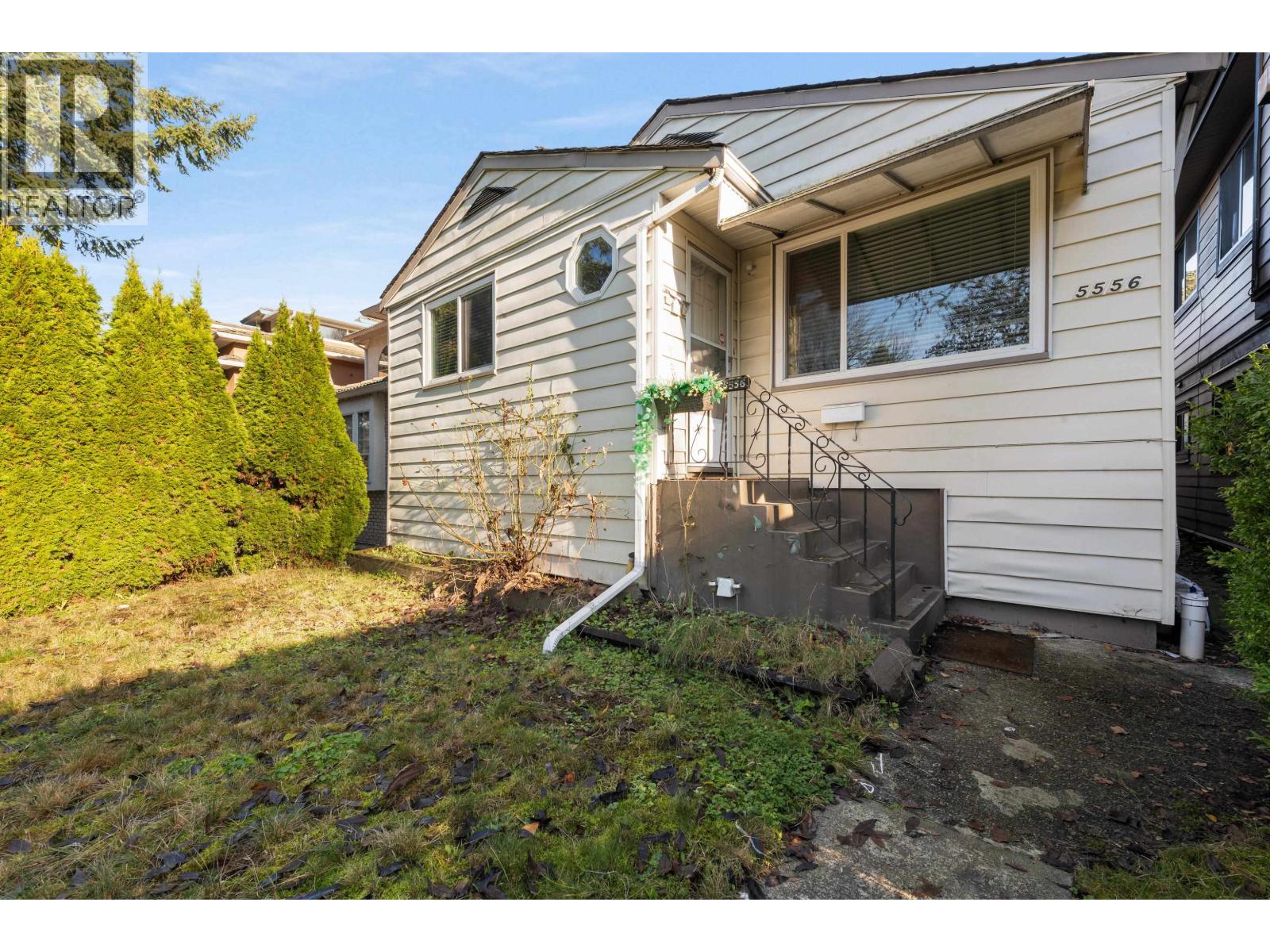 5556 EARLES STREET, Vancouver