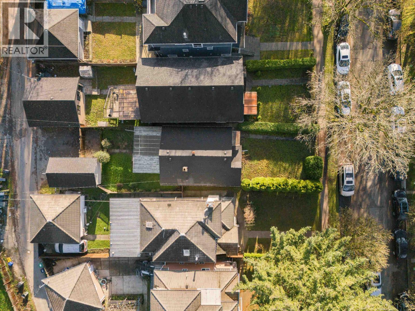 5556 EARLES STREET, Vancouver