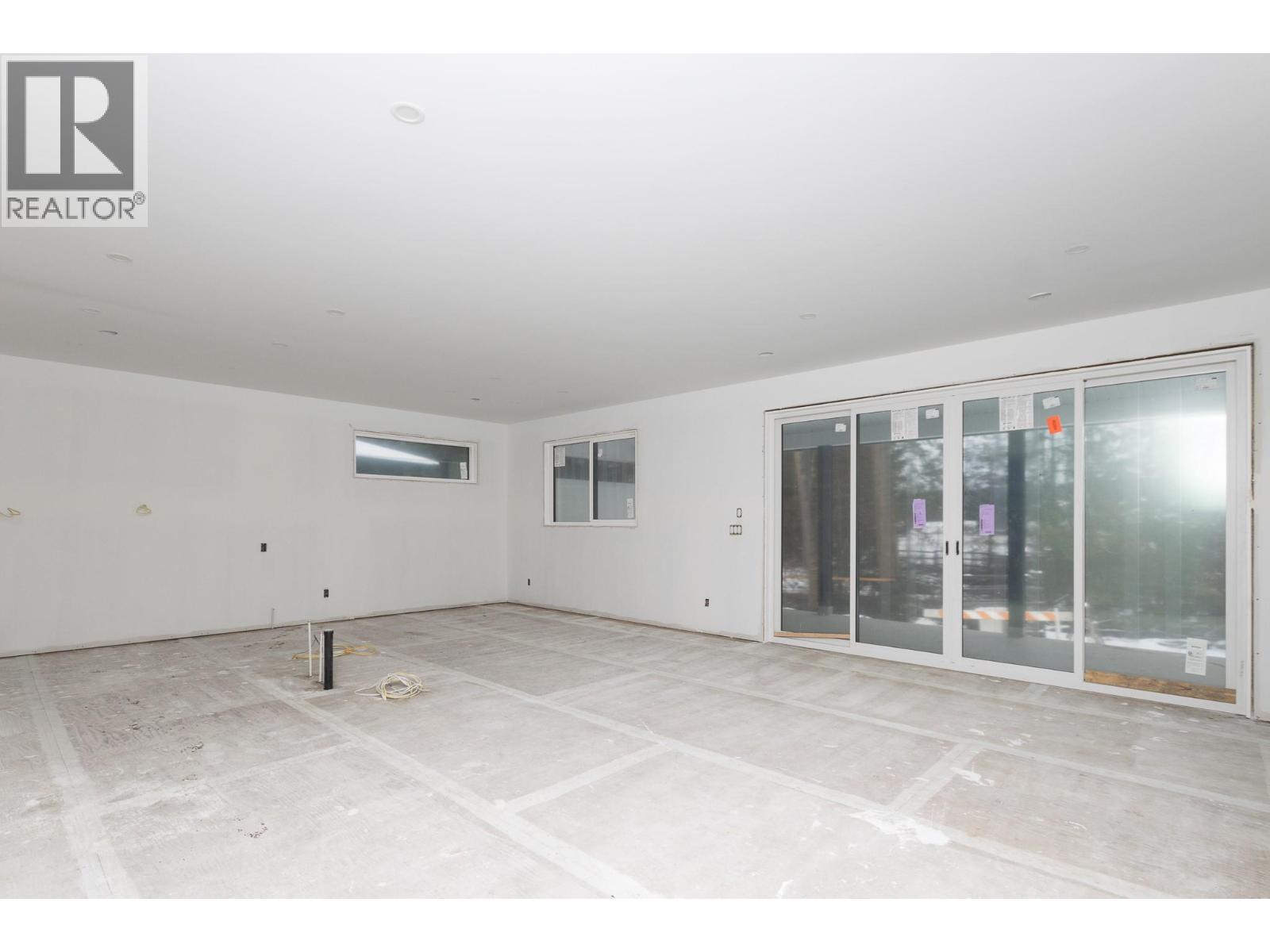 1500 21 Street NE, Salmon Arm