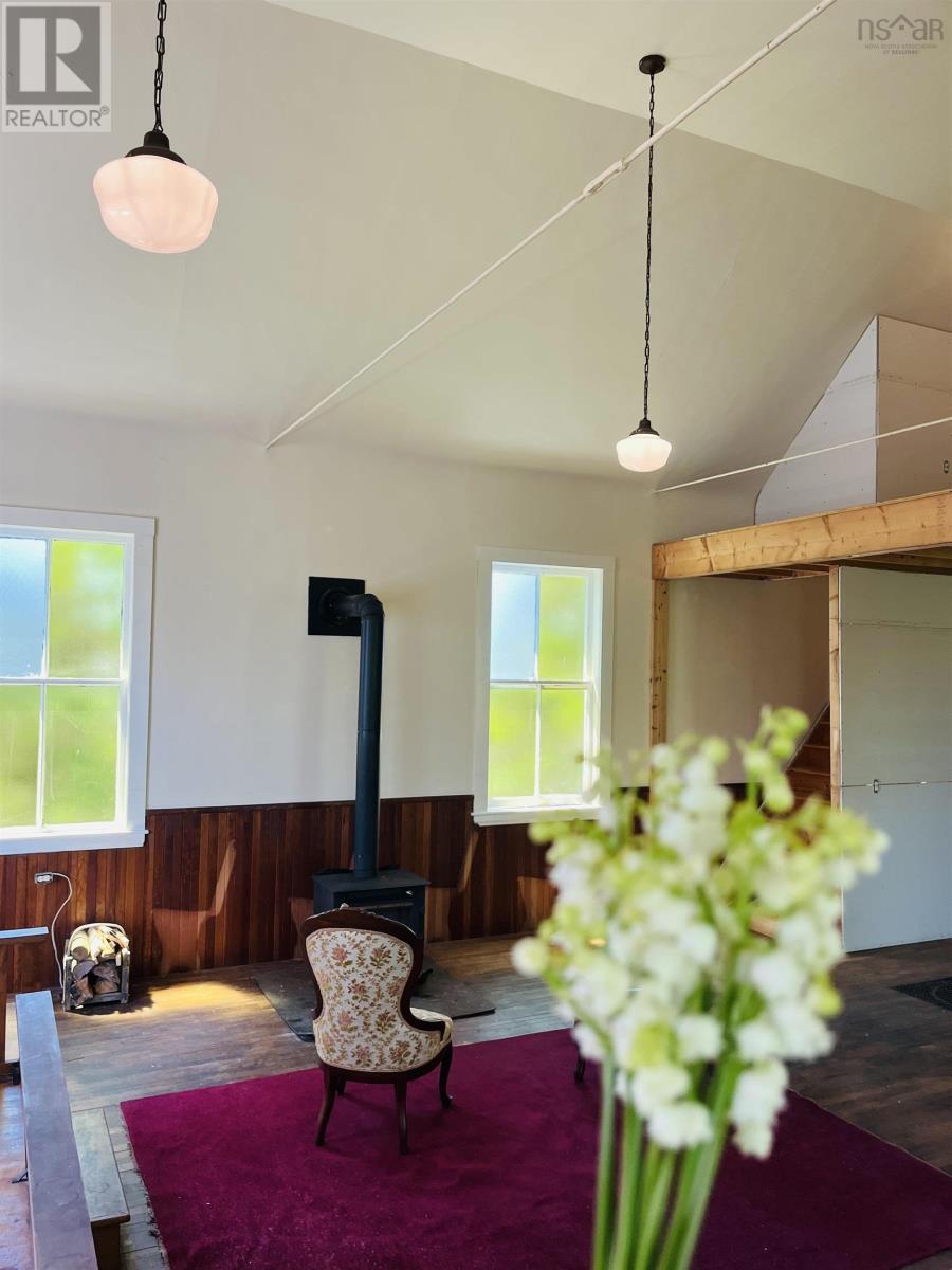 Property 20 of 38 of 6910 Highway 2