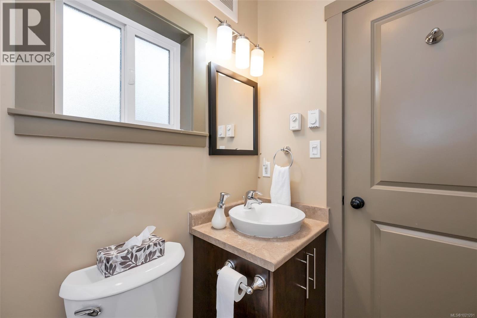 10 6574 Baird Rd, Port Renfrew