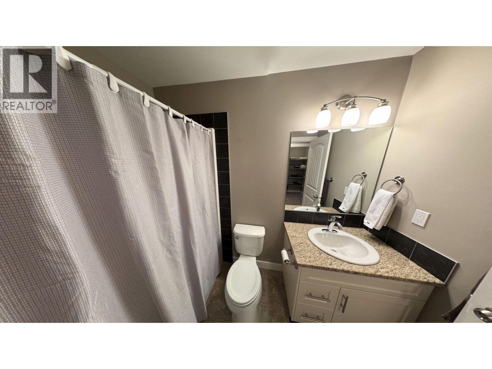 120 10104 114A AVENUE, Fort St. John